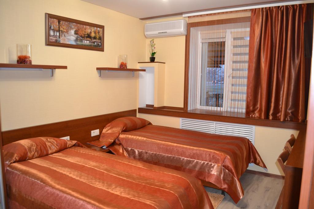 City Hotel Gomel Exterior photo